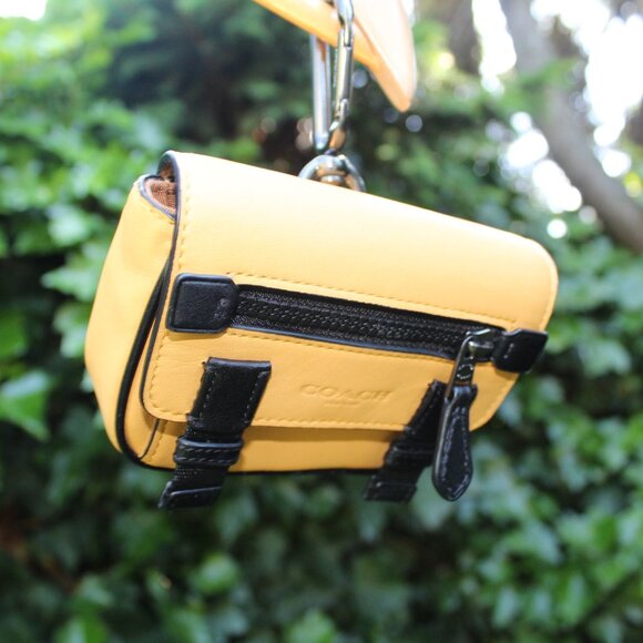 EUC COACH Micro Track Keyfob in Black Antique/Forest - Picture 2 of 9